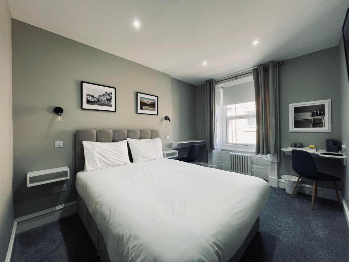 Airlie Arms Hotel Kirriemuir Kültér fotó