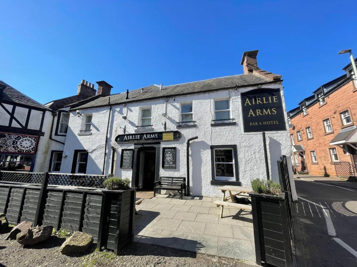 Airlie Arms Hotel Kirriemuir Kültér fotó