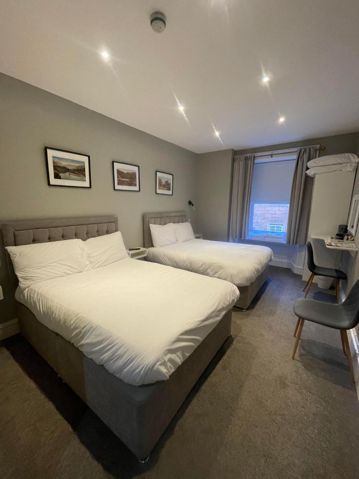 Airlie Arms Hotel Kirriemuir Kültér fotó